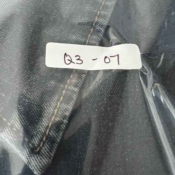 Max studios Denim jacket size large - Picture 3 of 6